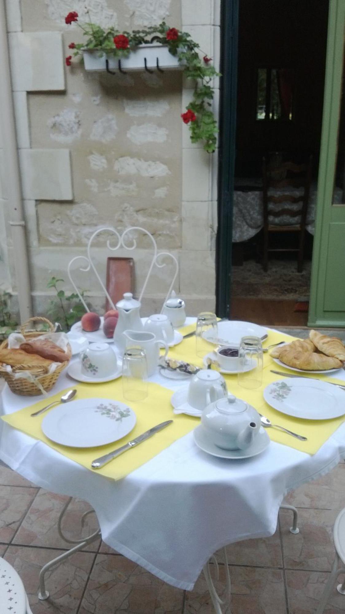 Clos Du Bois Brard Bed & Breakfast Saumur